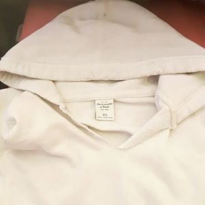 LOOKING FOR A&F White Hoodie